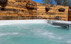 Applegrove Country Park, Scarborough With Private Hot Tubs